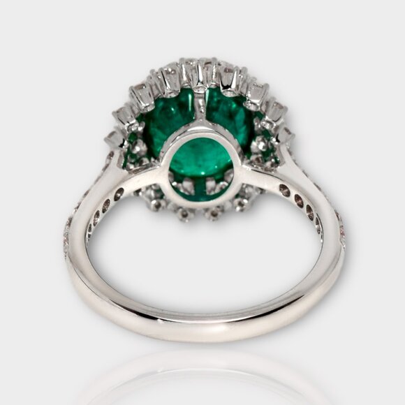Emerald Engagement Ring - Picture 6 of 9